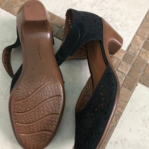 cindie mary janes easy spirit